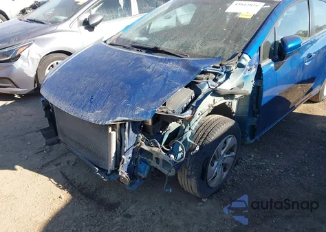 2015 Honda Civic Lx z USA, uszkodzony, nr VIN 19XFB2F55FE067907